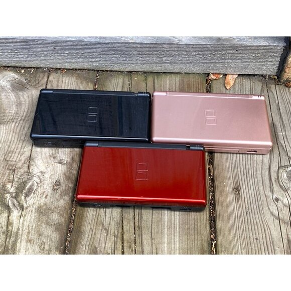 3X Lot Nintendo DS Lite - Metallic Rose, Crimson Red, Black Damaged Console - Picture 5 of 6